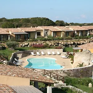 4* Hotel apartamentowy Punta Falcone